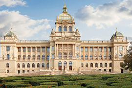 Guided tour of the National Museum Historical Building for schools