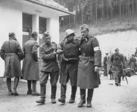 Evacuation of wounded soldiers from the railway station in Čremošné