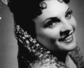 Cecilie Strádalová jako Frasquita v opeře Carmen G. Bizeta, 1946