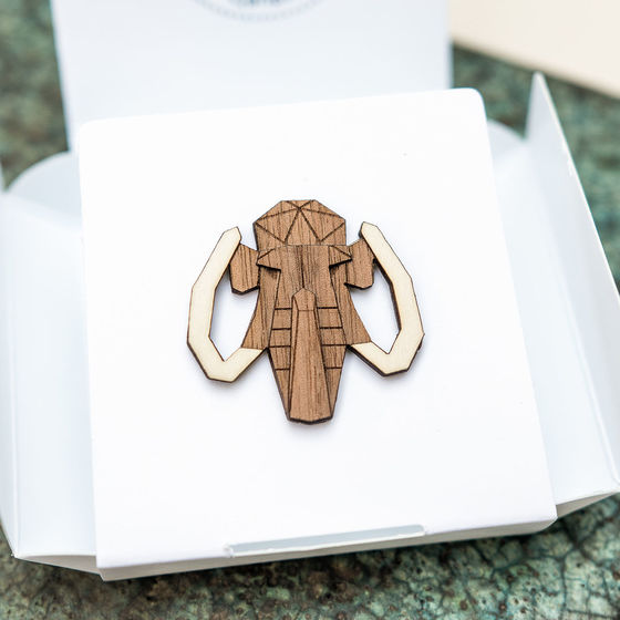 BeWooden brož – Mamut