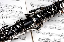 V jasných tónech klarinetů