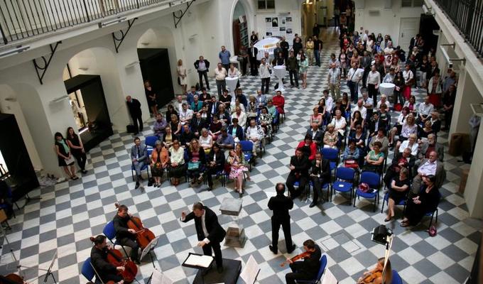 Plánujete společenskou akci nebo konferenci a hledáte prostory? Využijte nabídky objektů Národního muzea.