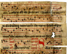 Graduál české provenience, část poskládaná z pergamenových hřbetních přelepů, konec 14. / začátek 15. století (NM-ČMH AZ 89)