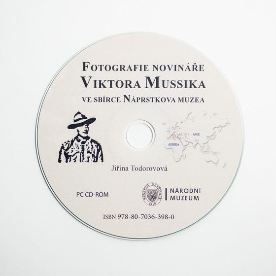 CD Fotografie novináře Viktora Mussika ve sbírce Náprstkova muzea