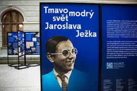 Tmavomodrý svět Jaroslava Ježka