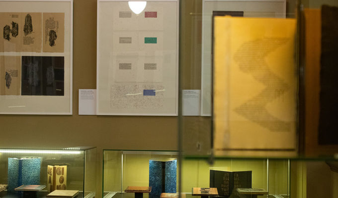 Nová výstava v Národním muzeu představí knižní práci Ateliéru Krupka