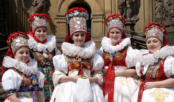 200 let poznáváme svět. Poznejte vy nás na akci Národopis open air!